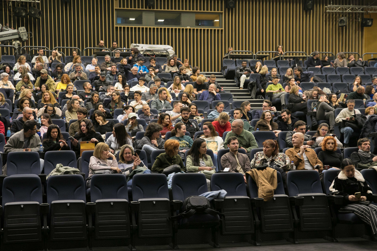 Кино Люмиер - "Истина или  предизвикателство"