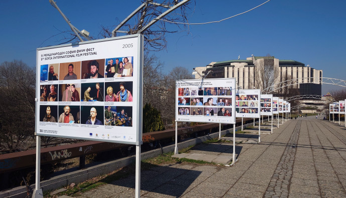 ЧЕСТИТА БАБА МАРТА!