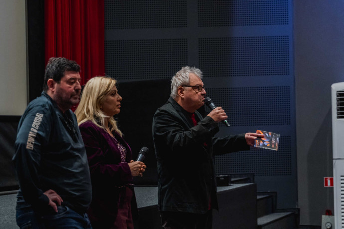 Кино Одеон - "Походът на амазонките"