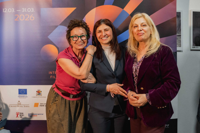 Кино Одеон - "Походът на амазонките"