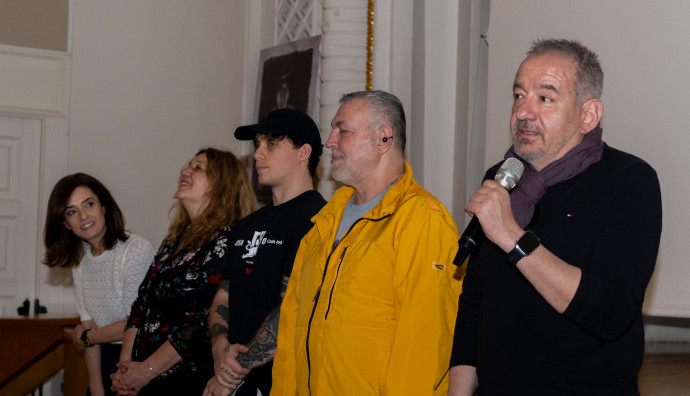 Френски институт - " Светът е голям и спасение дебне отвсякъде"