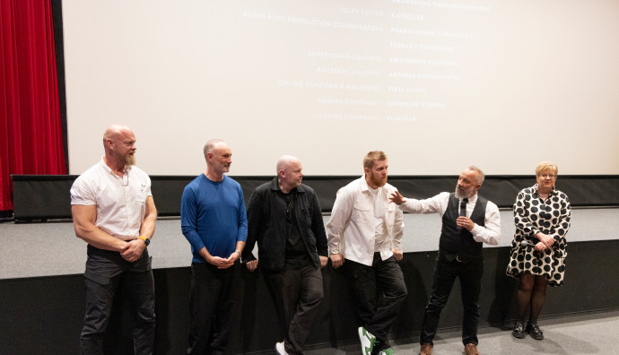 Odeon Cinema - "Mirror"