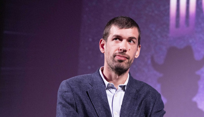 Cinema house - "Hallway to Nowhere"