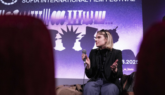 Cinema house - "Hallway to Nowhere"