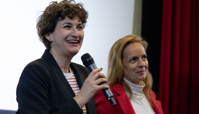 Кино Одеон - "Почакай да чуеш"