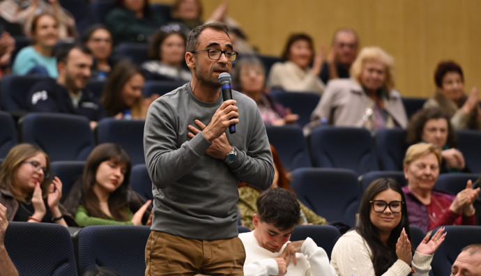 Lumiere Cinema - "Nina Roza"