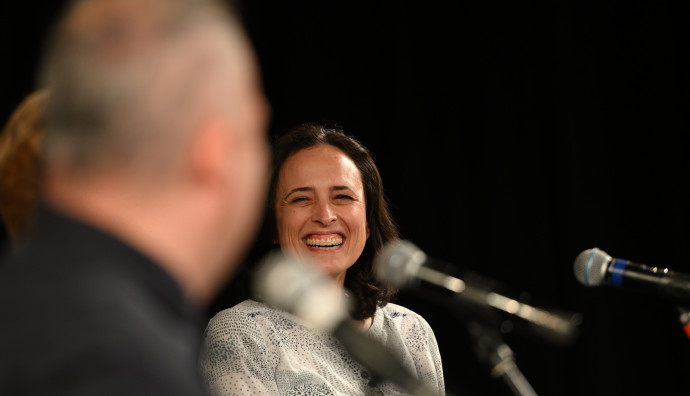 Lumiere Cinema - "Nina Roza"