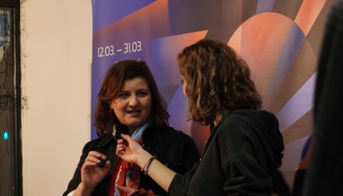 Odeon Cinema - "Caravan"