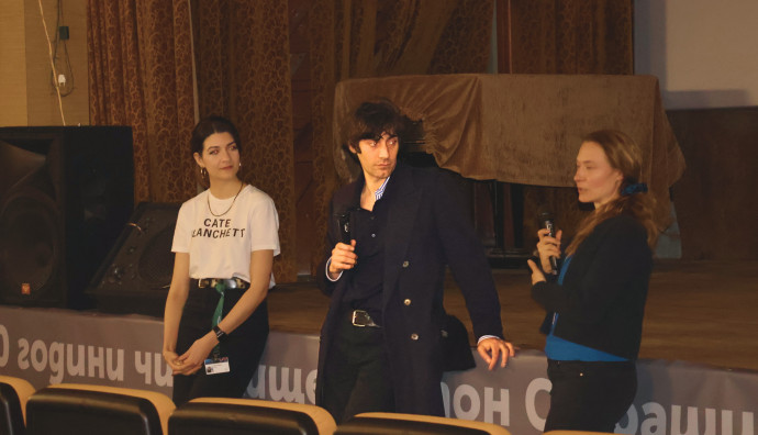 Vlaikova Cinema - "Heads or Tails"