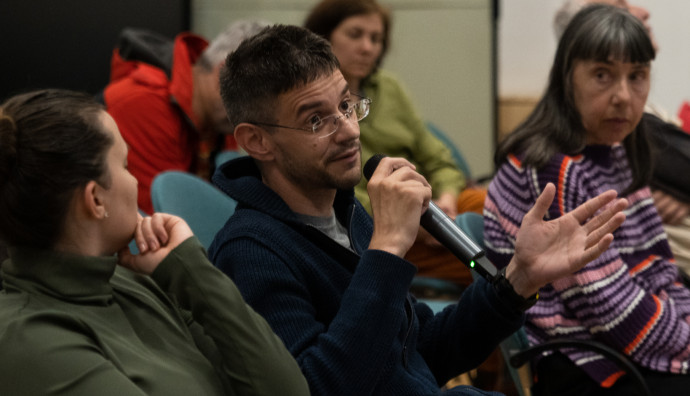 Гьоте-институт - "Пластмасови хора"