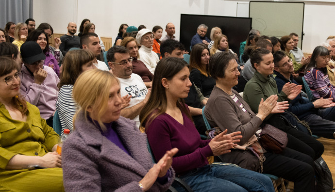 Гьоте-институт - "Пластмасови хора"