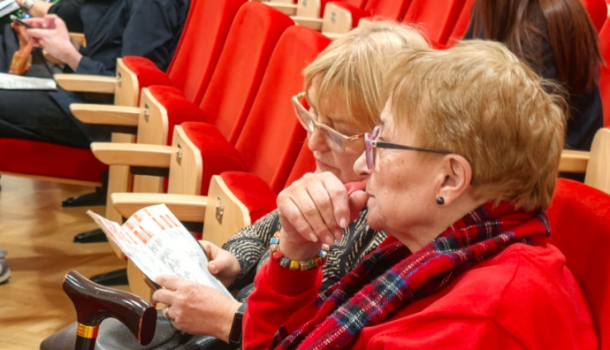 French institute - "Past Future Continuous"