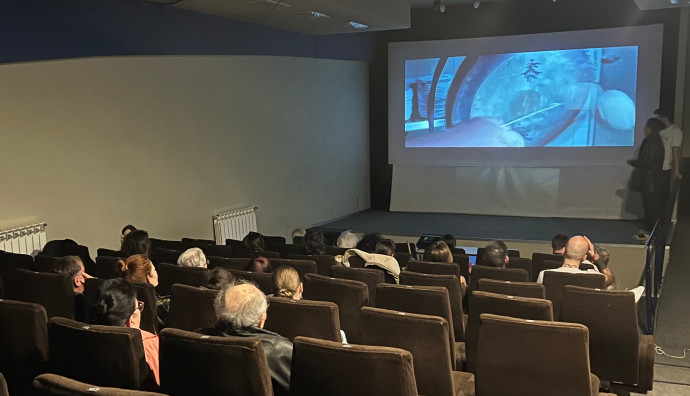 Euro Cinema - "Семейна терапия"