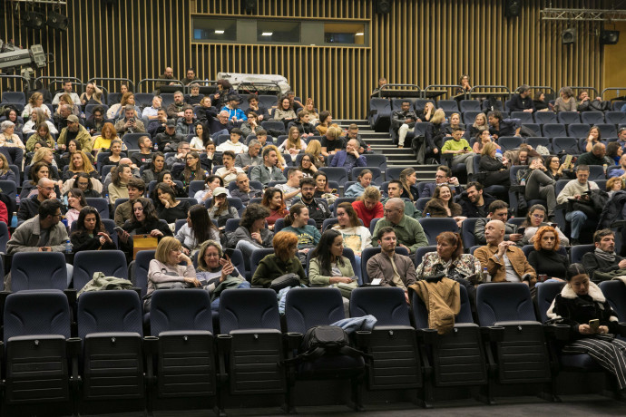 Кино Люмиер - "Истина или  предизвикателство"