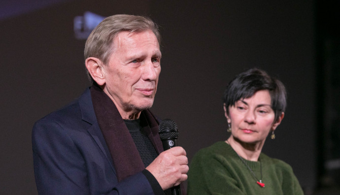 Cinema house - "The Crossroads"