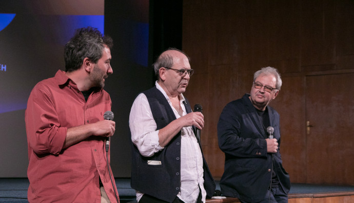 Cinema house - "The three Urns"