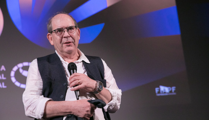 Cinema house - "The three Urns"