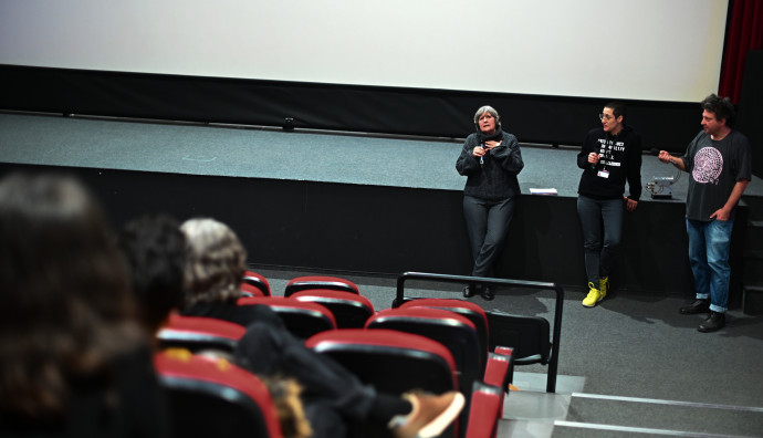 Кино Одеон - "Янис в градовете"