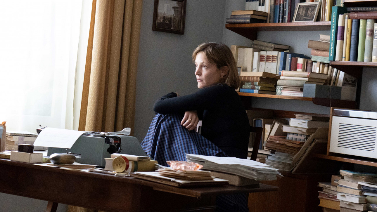 ИНГЕБОРГ БАХМАН – ПЪТУВАНЕ В ПУСТИНЯТА