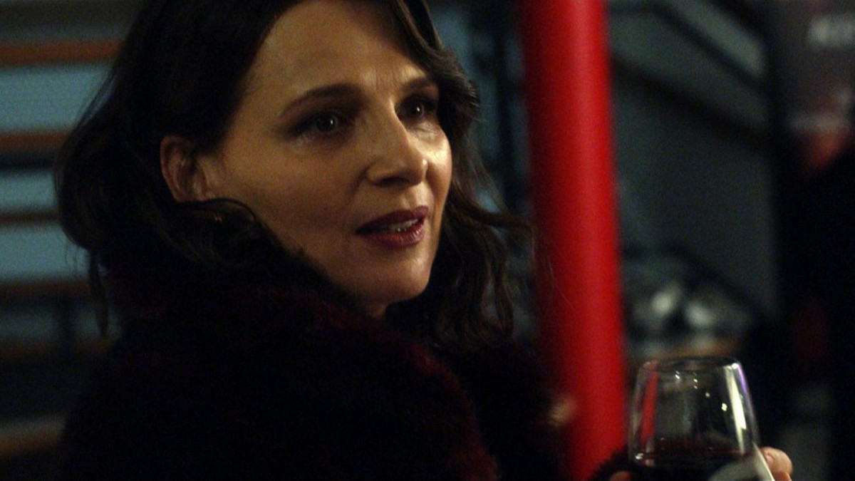 ДВЕТЕ СТРАНИ НА ОСТРИЕТО