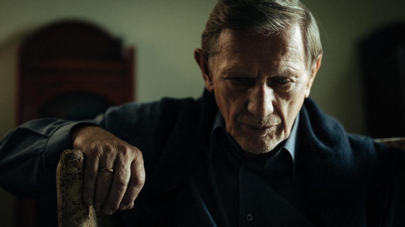 НА КРЪСТОПЪТ