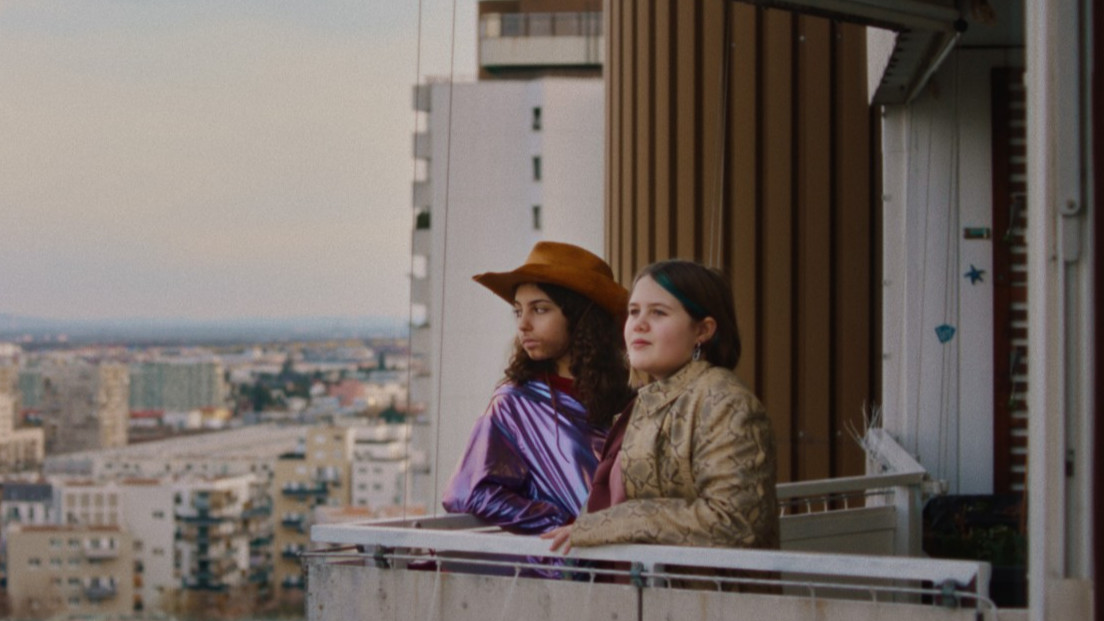 БЕЗСТРАШНИ УСМИВКИ