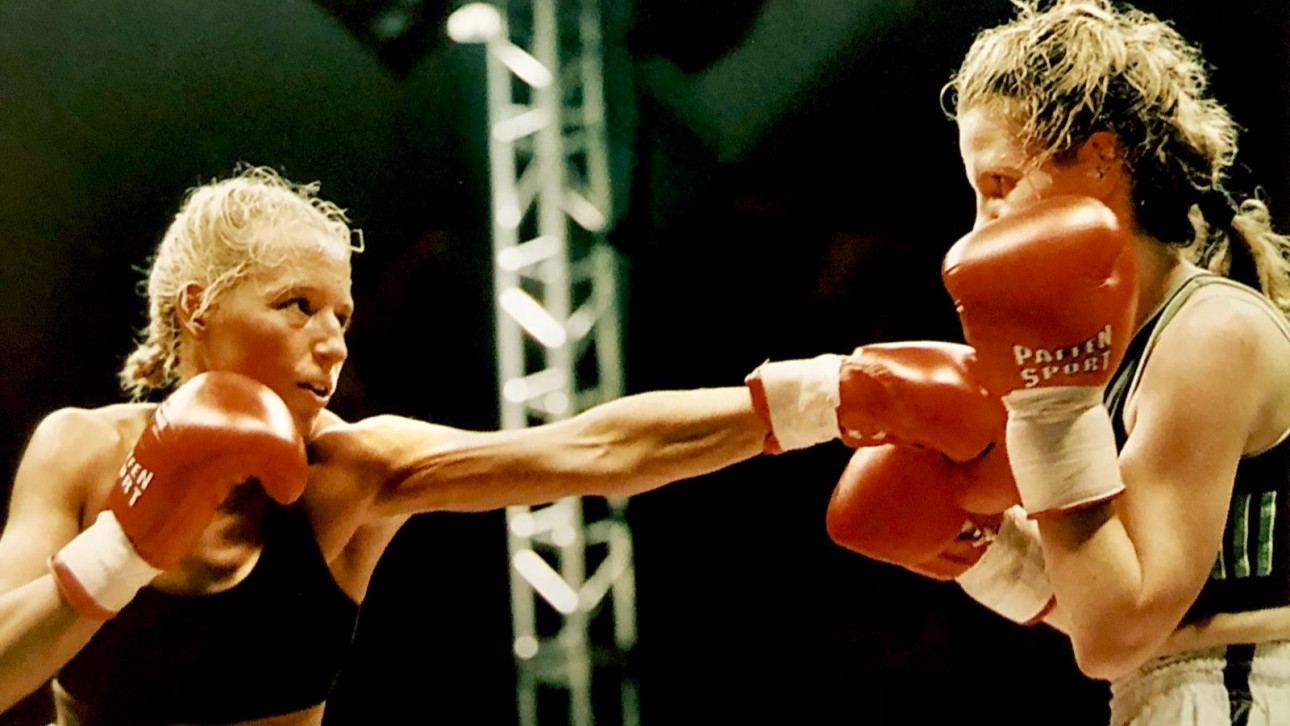 ПОХОДЪТ НА АМАЗОНКИТЕ