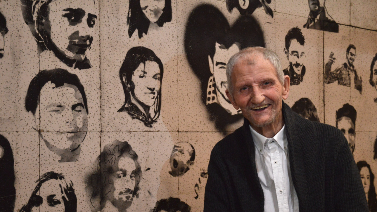 THE GENTLEMAN AND THE CHEESE MERCHANTS GENTLEMEN