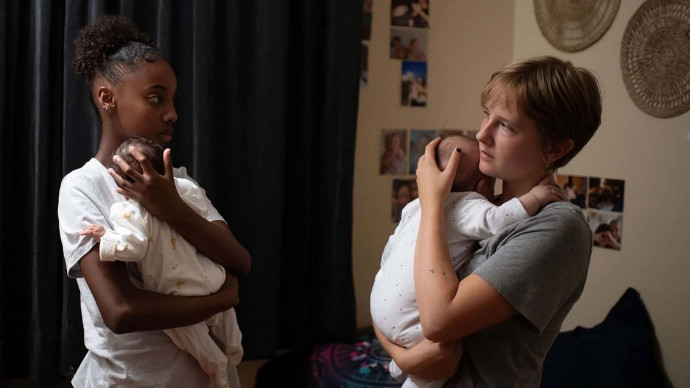 МЛАДИ МАЙКИ