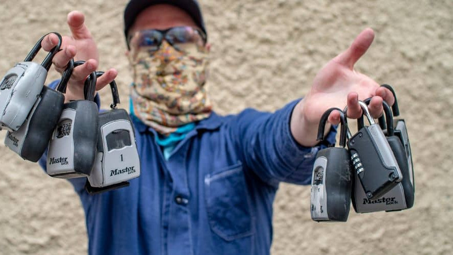 НАРЪЧНИК ЗА ГРАЖДАНСКО НЕПОДЧИНЕНИЕ